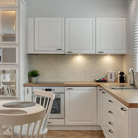 Chmielna Park - Center & Parking By Downtown Apartment