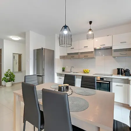 Chmielna Park - Center & Parking By Downtown * Gdansk