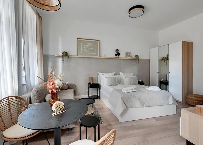 Chmielna Park - Center & Parking By Downtown Apartmanhotel