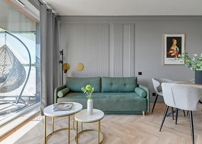 Chmielna Park - Center & Parking By Downtown מלון דירות 4*