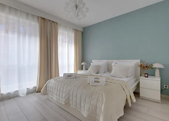 Chmielna Park - Center & Parking By Downtown Gdańsk