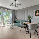 Chmielna Park - Center & Parking By Downtown 4*