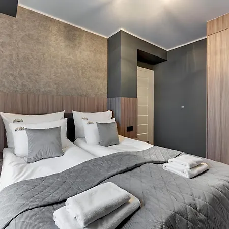 Aparthotel Chmielna Park - Center & Parking By Downtown 4*